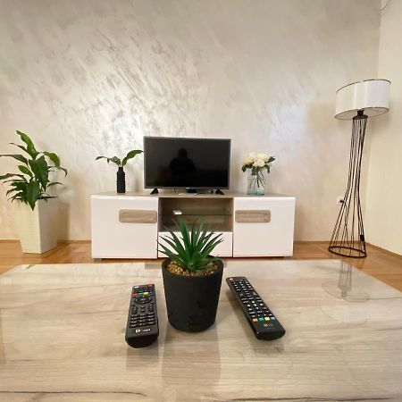 Apartman A&M Тиват Екстериор снимка