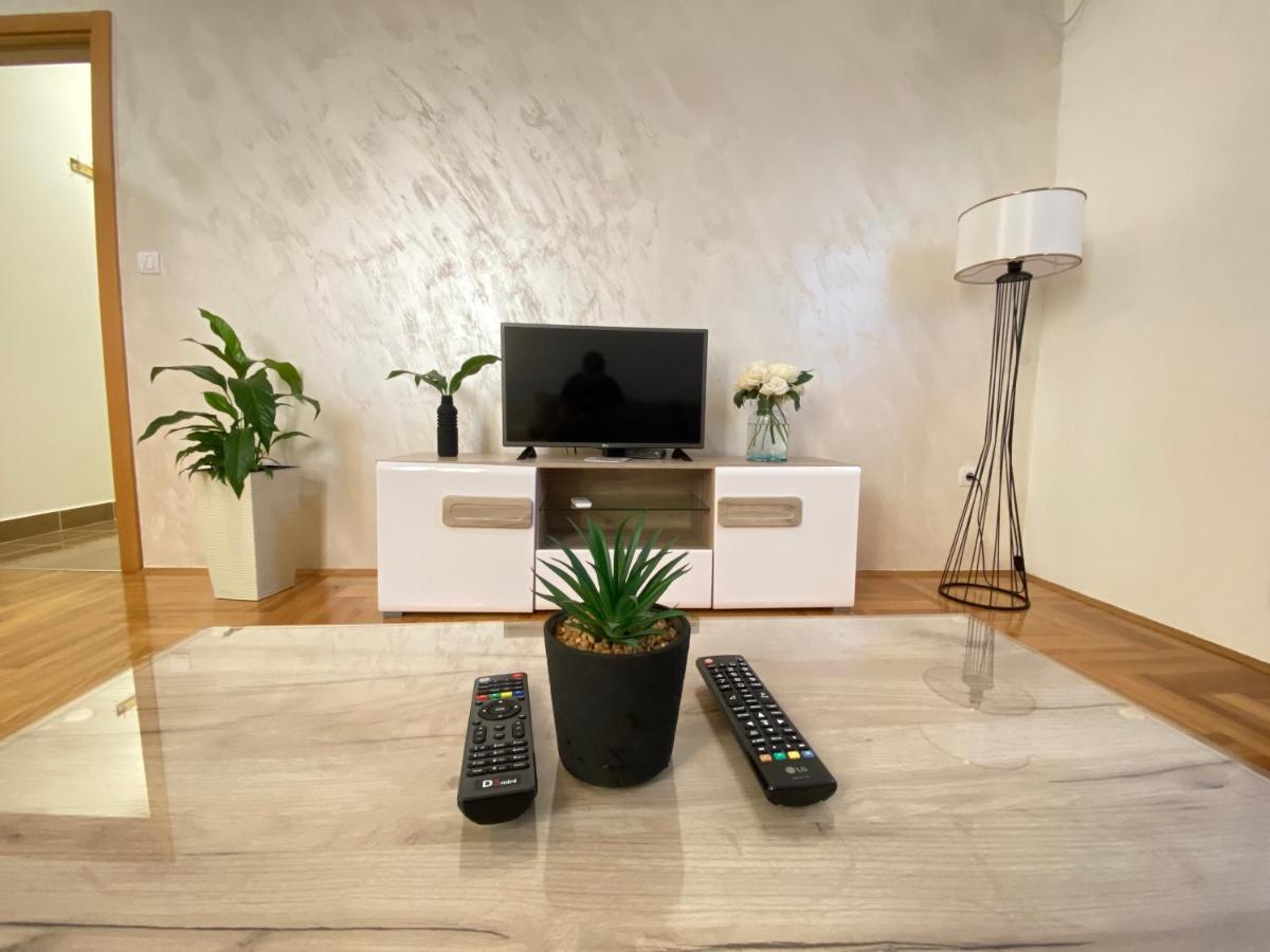 Apartman A&M Тиват Екстериор снимка